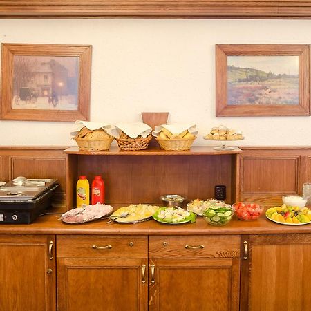 Hotel Maria Ostrava Luaran gambar