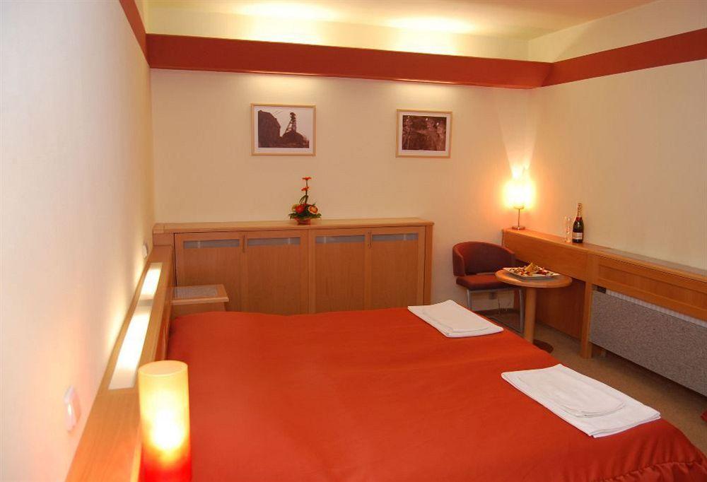 Hotel Maria Ostrava Luaran gambar