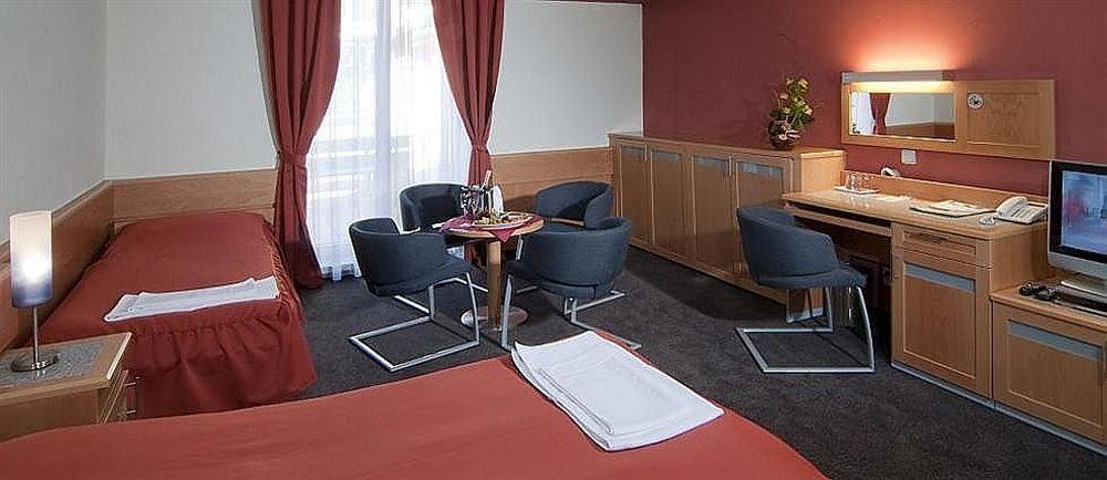 Hotel Maria Ostrava Luaran gambar