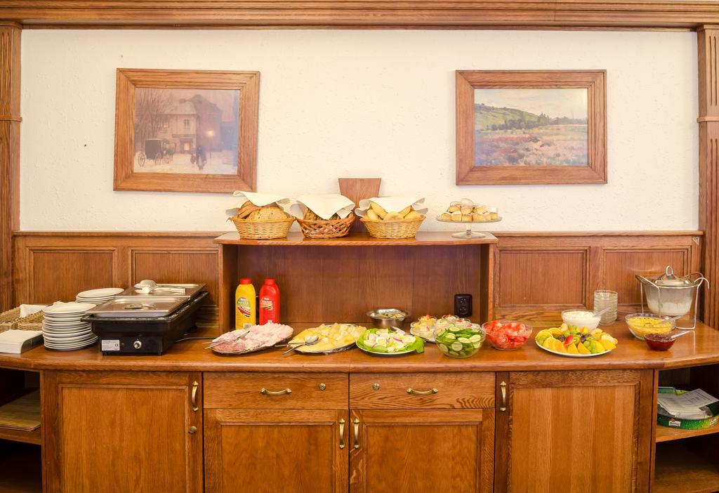 Hotel Maria Ostrava Luaran gambar