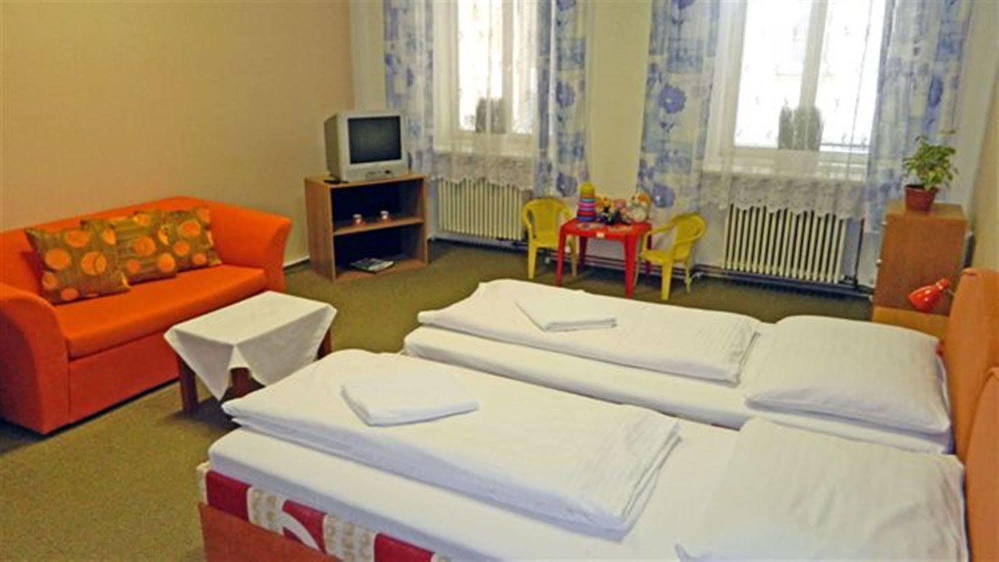Hotel Maria Ostrava Luaran gambar