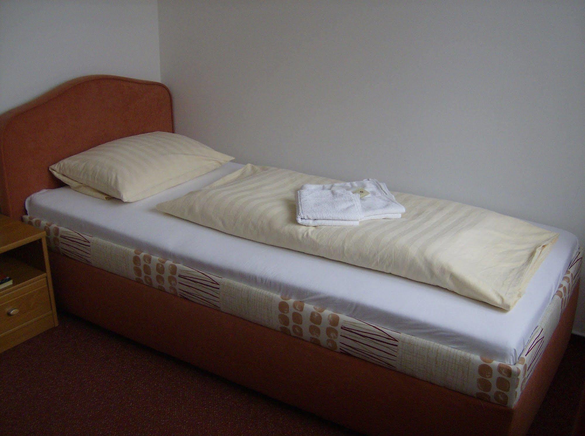 Hotel Maria Ostrava Luaran gambar
