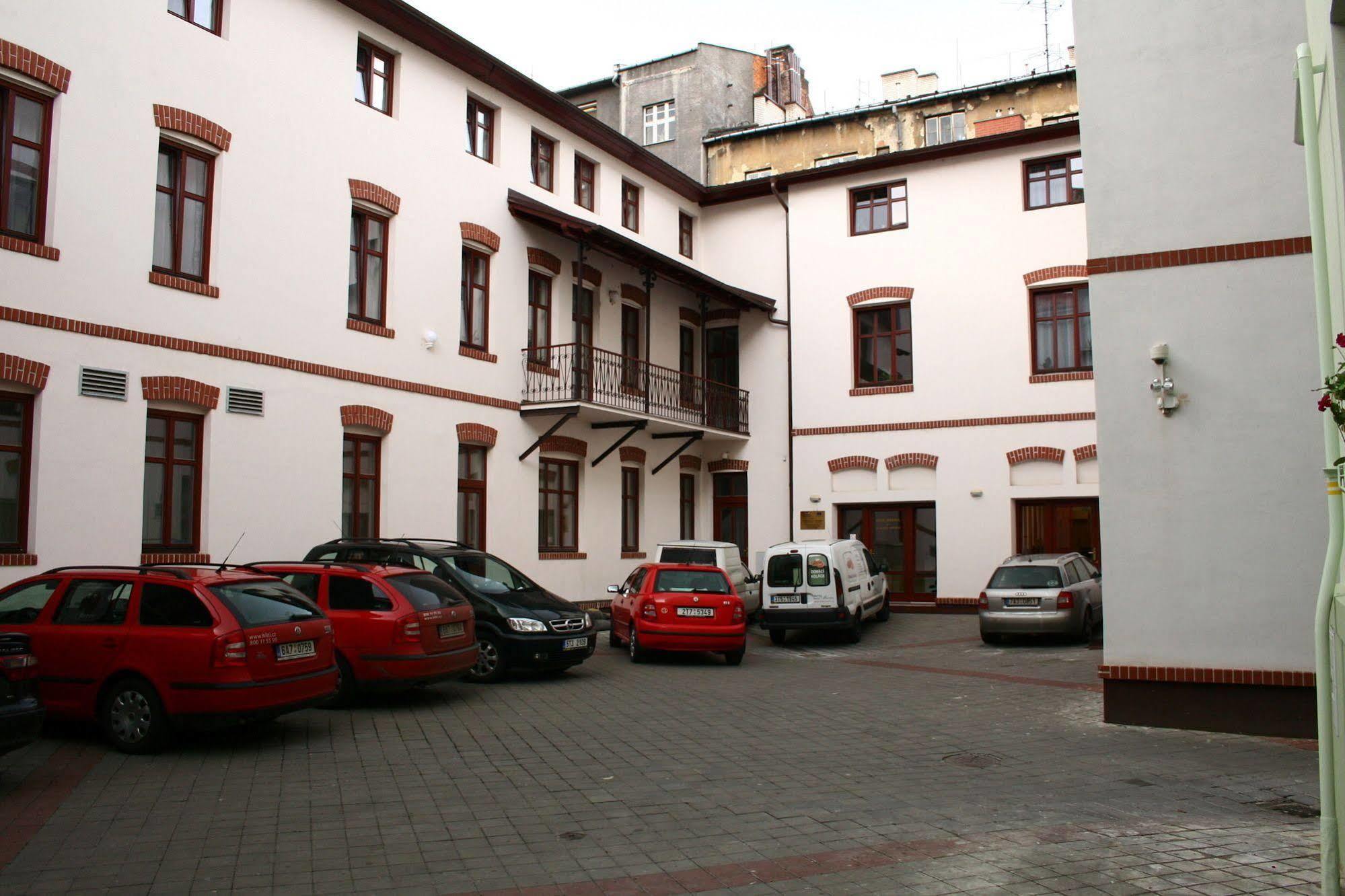 Hotel Maria Ostrava Luaran gambar